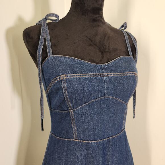 DAY + MOON NWT Denim Mini Dress with Ruffle Hem, Size Large - Picture 7 of 14